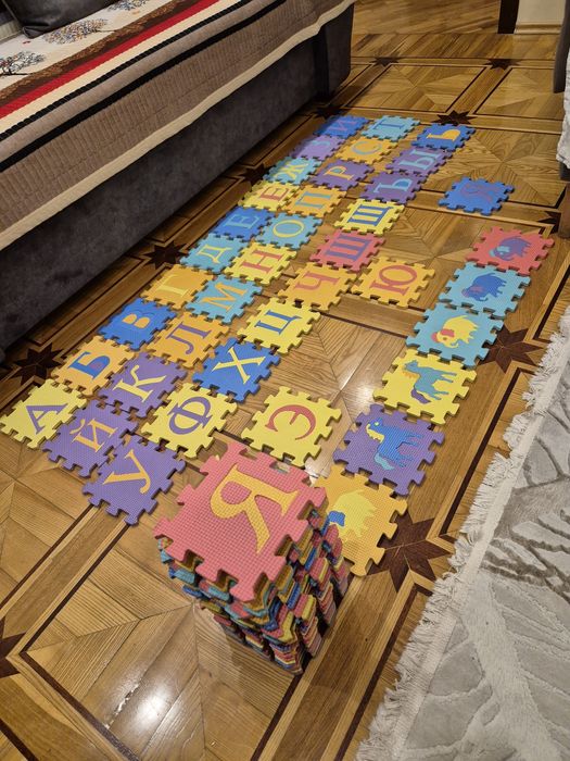 Продам коврик Алфавит б/у