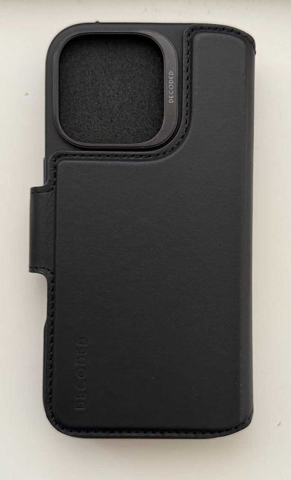 Decoded Detachable Wallet case за iPhone 16 pro