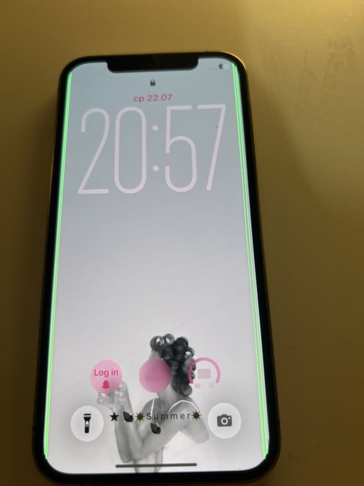 Iphone 12 pro на външен вид като нов