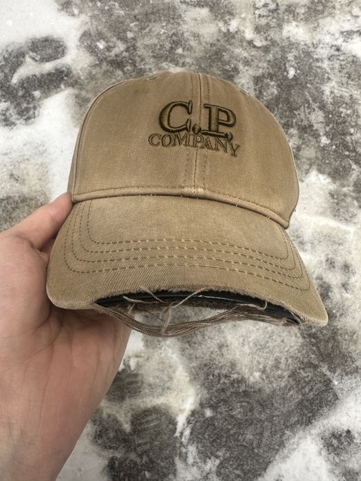 продам бейсболку C.P company junior 100%ориг