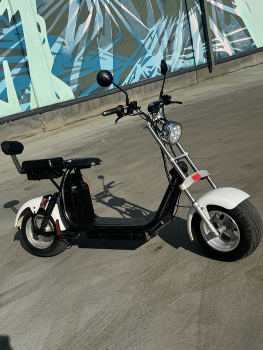 Vand scuter electric