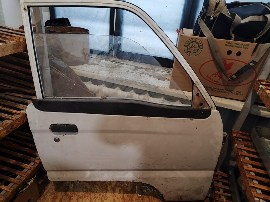 Дверь правая на FAW са 1010