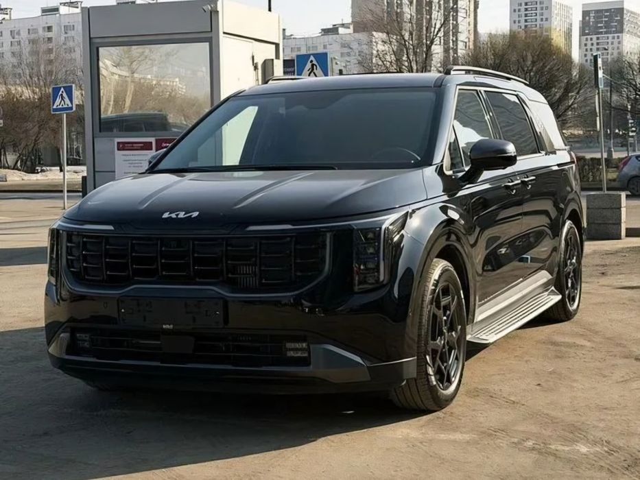 Инновационный транспорт для путешествий по Узбекистану Киа Карнивал