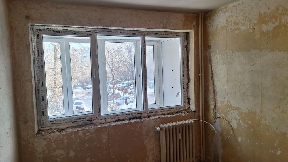 Service [reparații ferestre și uși termopan]