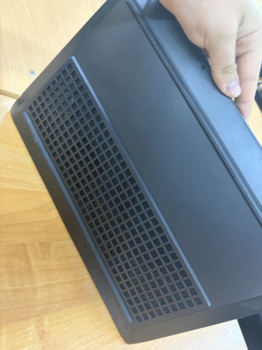 Продаю игровой ноутбук
