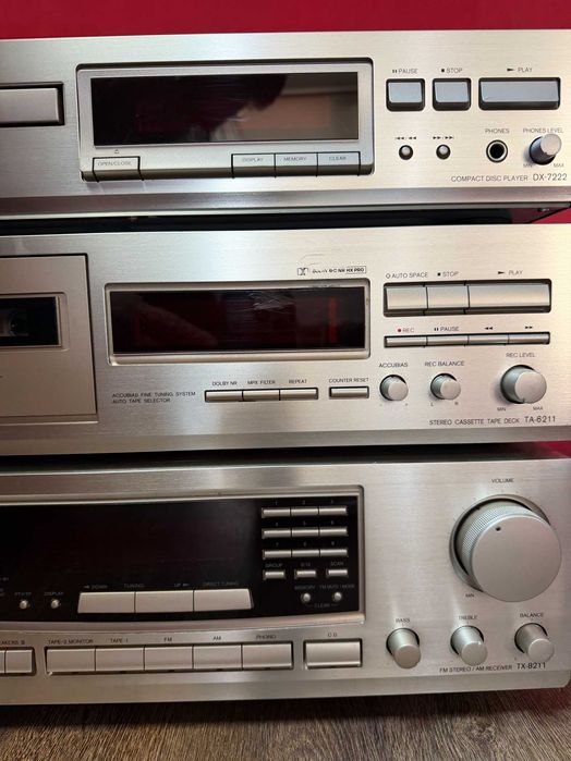 Linie audio,combina modulara Onkyo,cu telecomanda si boxe