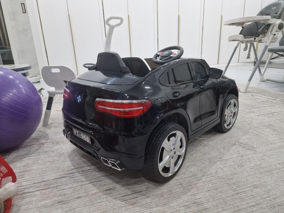 Детский автомобиль БМВ\BMW