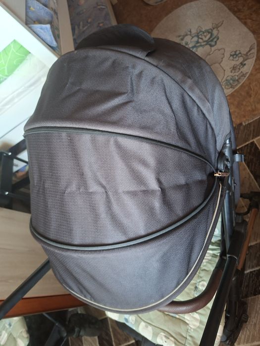 Продам детскую коляску