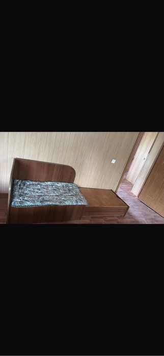 Продам мебель шкаф стол диван