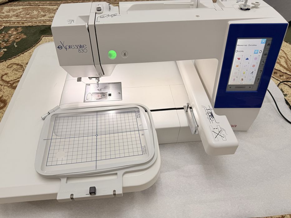 Вышивальная машина Elna Expressive 830