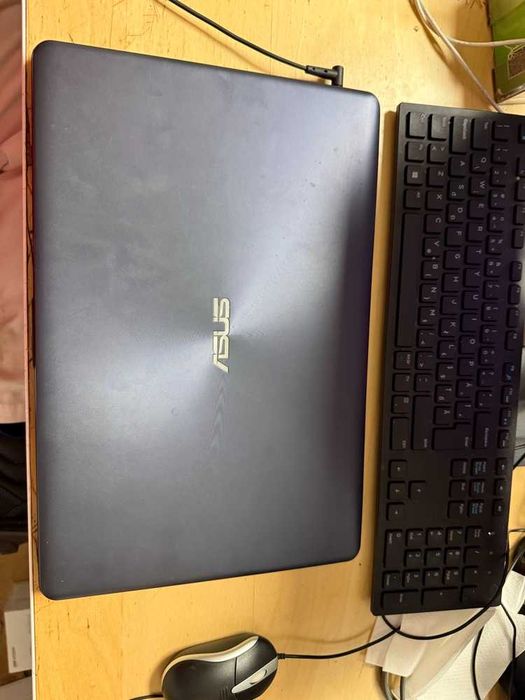 Laptop ASUS VivoBook 15 Model x542un