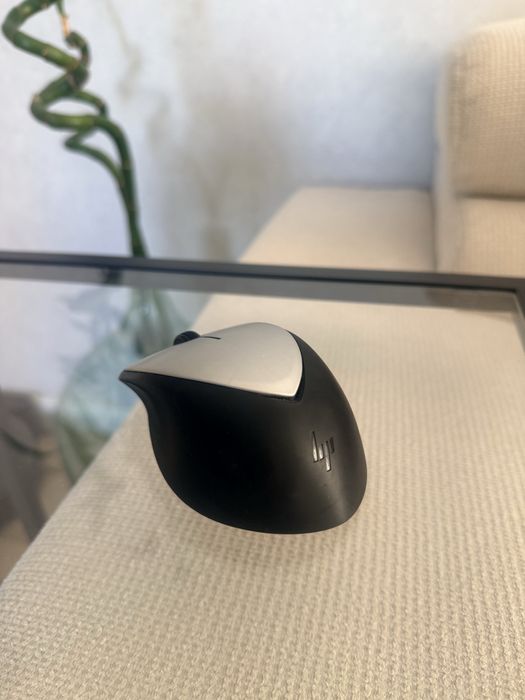 Безжична мишка HP ENVY 500, черен/сребрист - 2LX92AA