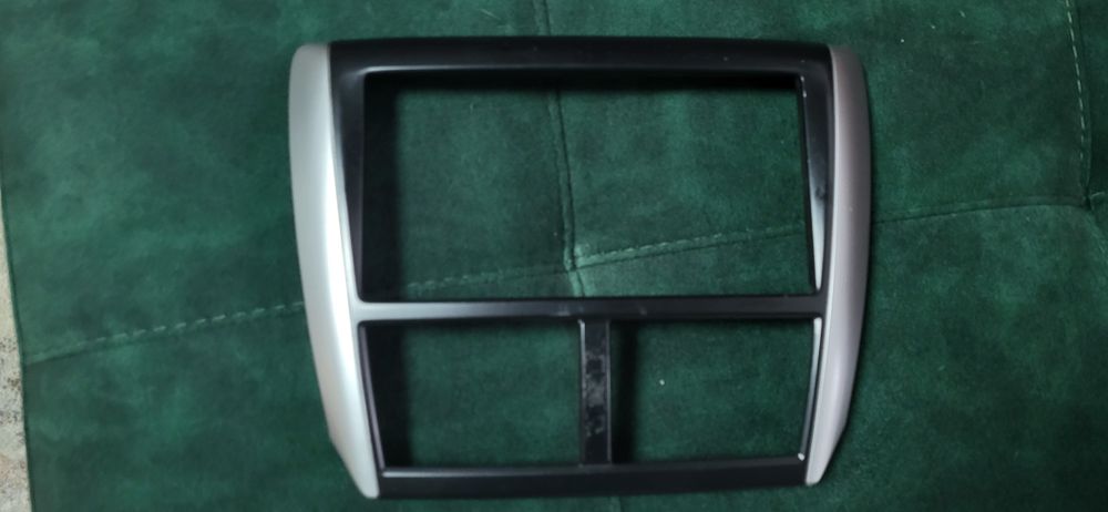 Мултимедия Clarion за субару форестър