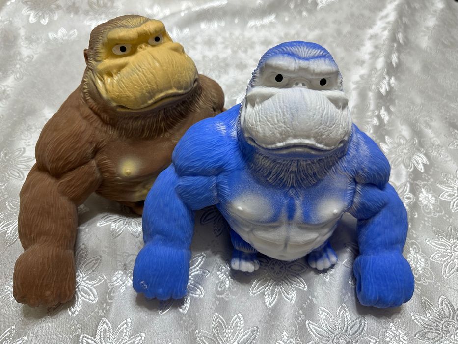 Игрушка-антистресс горилла из Tik-tok