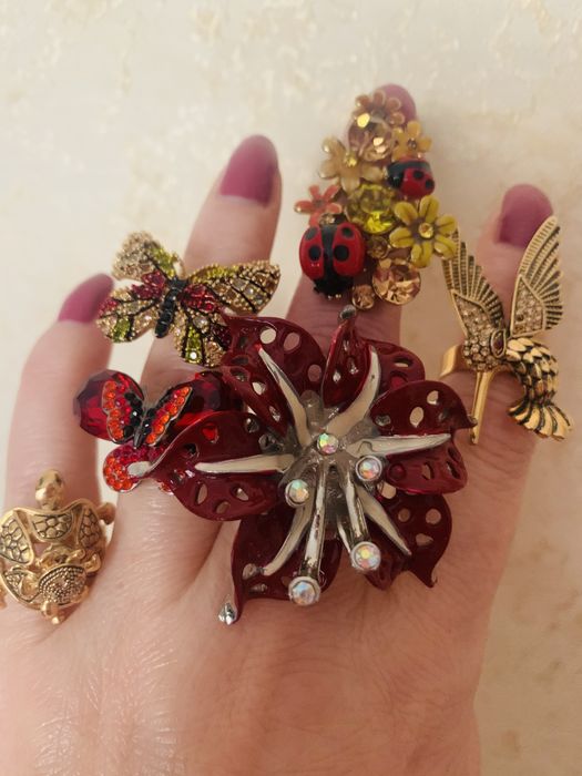 Коктельные кольца бижутерия