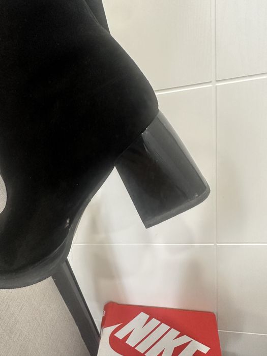 Продам ботфорты в отличном состояний