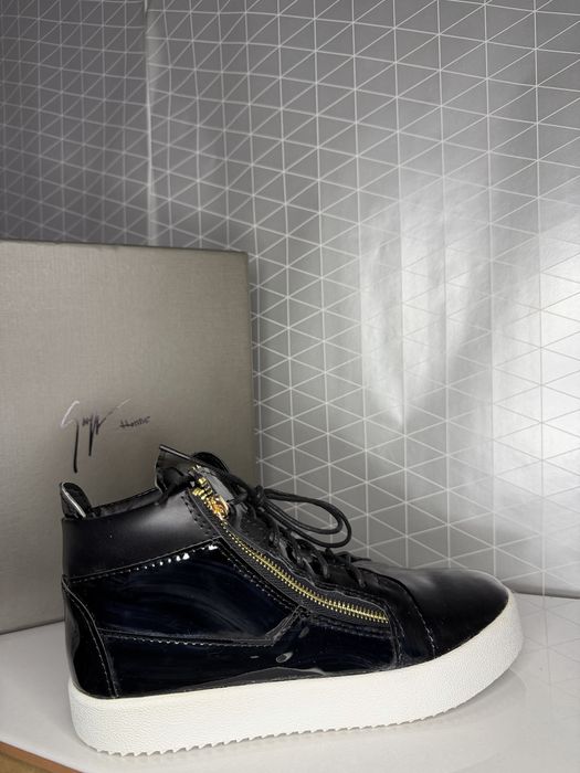 Giusepe Zanotti Black White 42