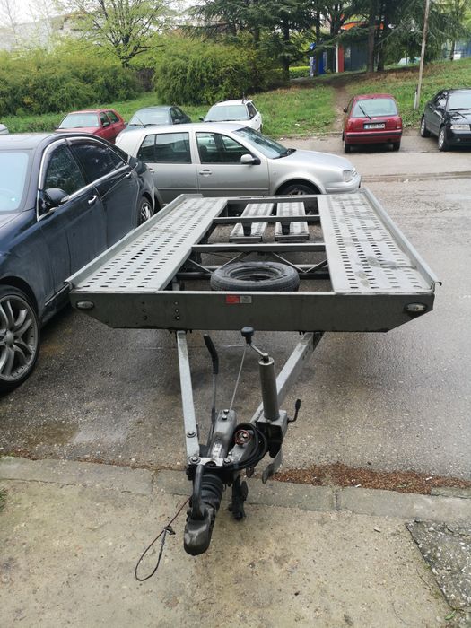 Платформа под наем и транспорт на автомобили пътна помощ