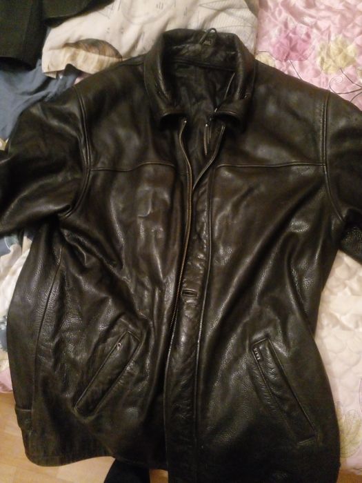 Продам кожаную куртку