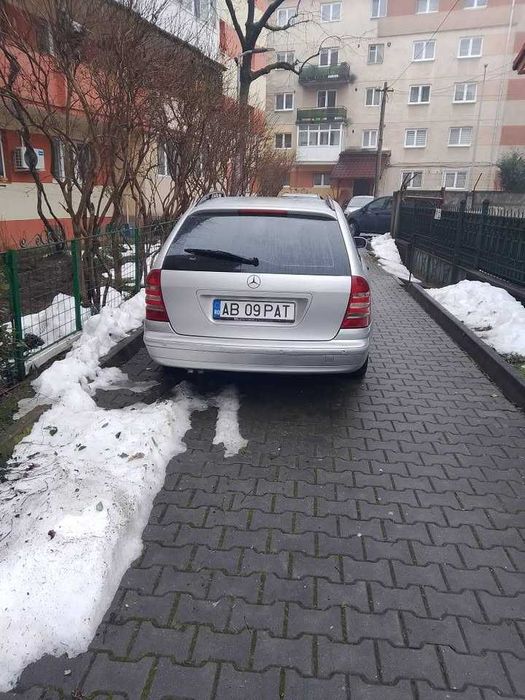 Vand Mercedes C200 2007 functioneaza perfect