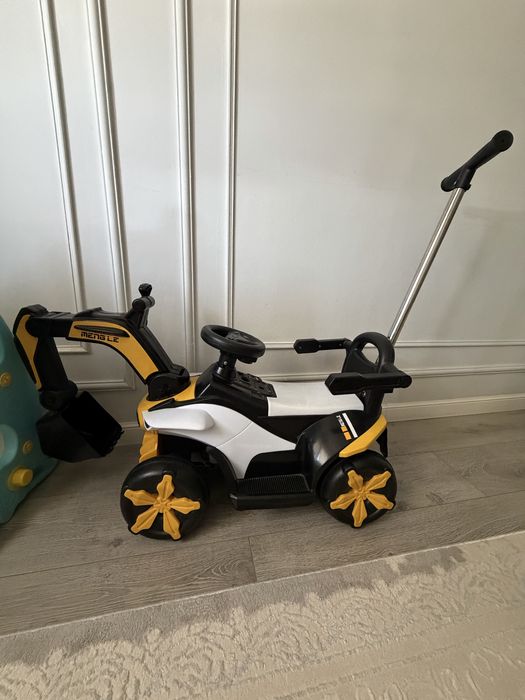 Игрушка экскаватор