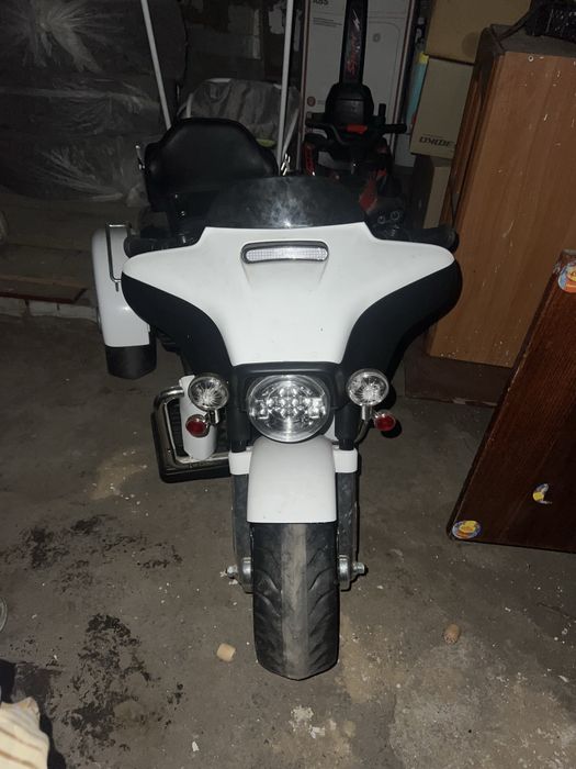 Продам детский элекромобиль