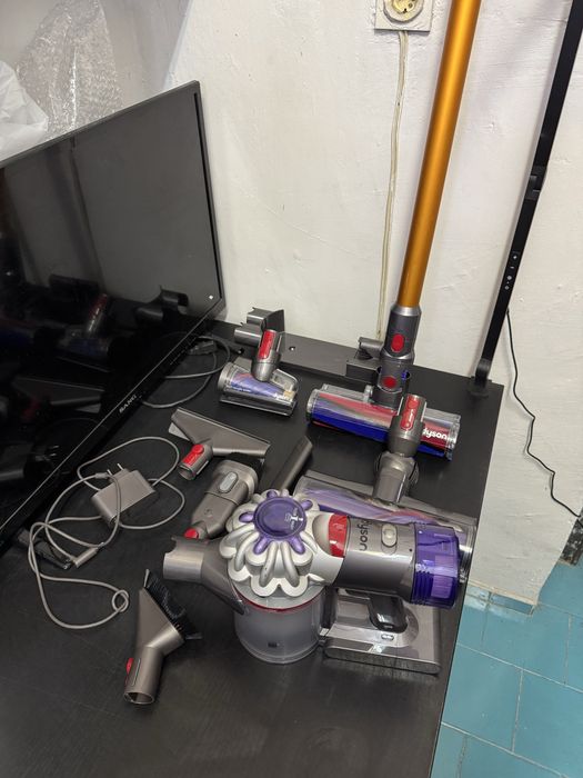 Вертикална прахосмукачка Dyson V8 Absolute SV25 476547-01