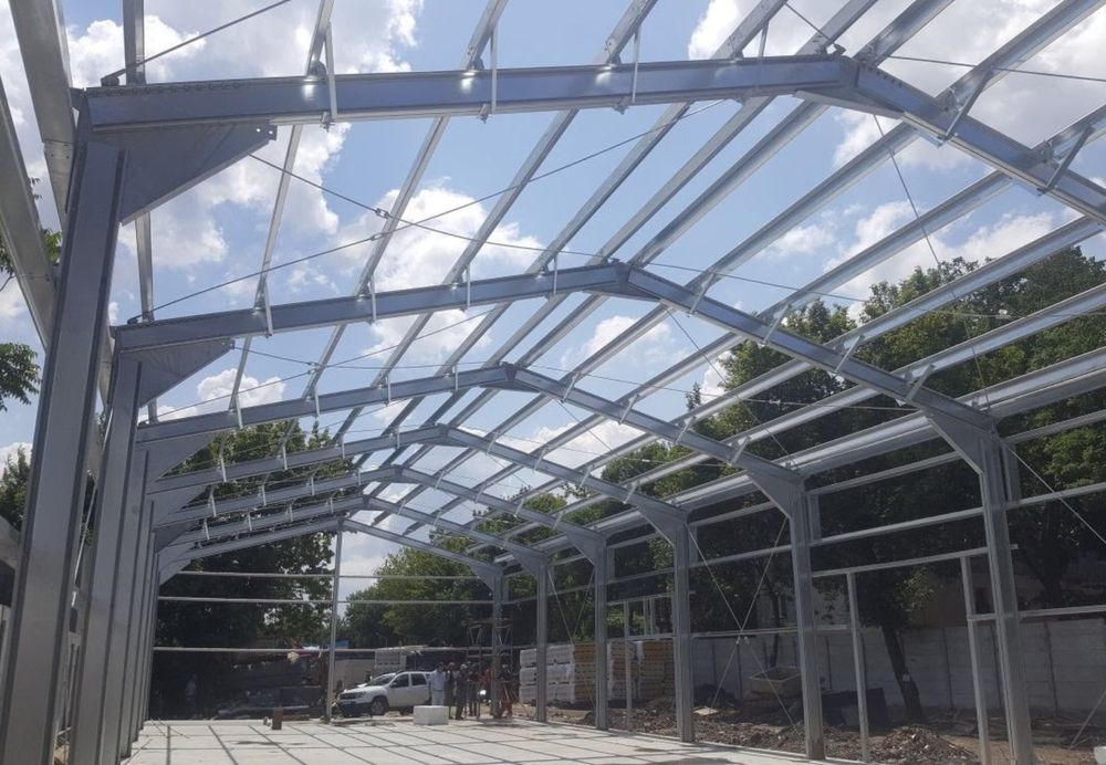 Vand hala metalica 16m x 35m complect la cheie