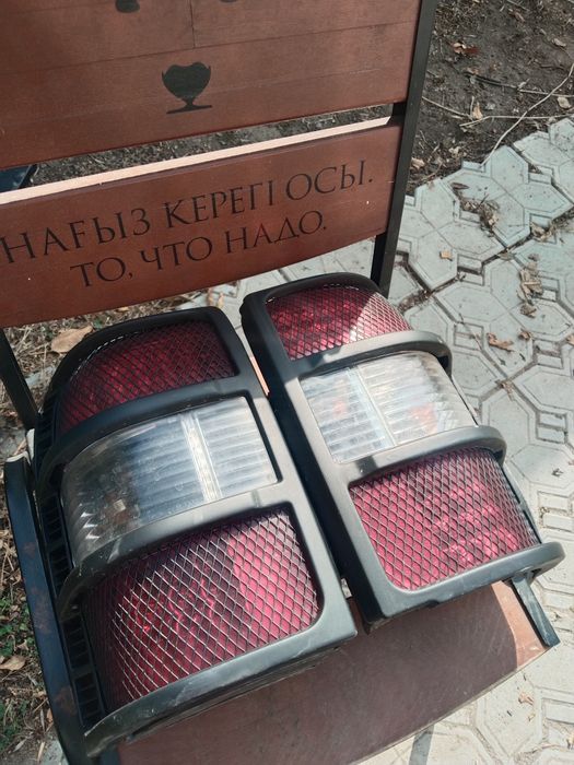 Диодные задние фары на Паджеро 2