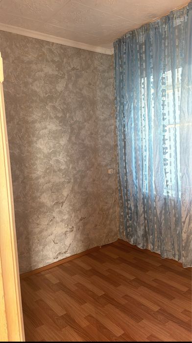 Продам квартиру срочно 2 этаж