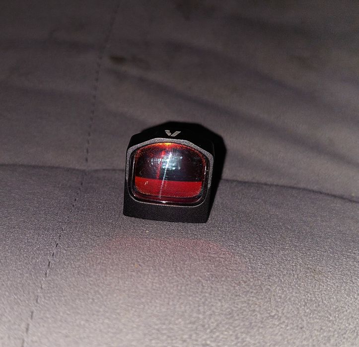 Бързомер VictOptics SRD 1x20x25  с червена точка EDC