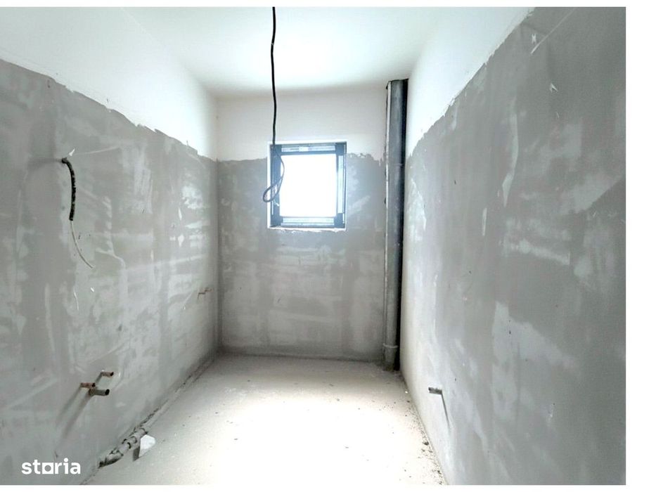 Vilă P+E+Pod | 200 MP Utili | Șcheia | Drum Privat