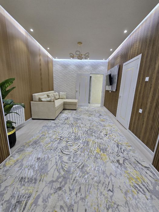 Чиланзар -20 орентир: 200-Школа 2³/1/4 С Евро ремонтом и обстановкой