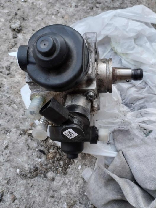 Продавам за vw audi 3.0  239 к.с ГНП помпа високо налягане