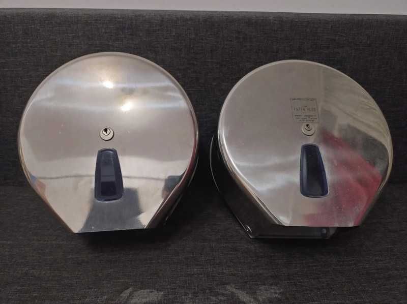 Dispenser sapun lichid si hartie igienica