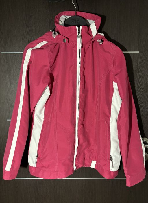 Geaca Killtec sport, drumetie, munte, impotriva vantului