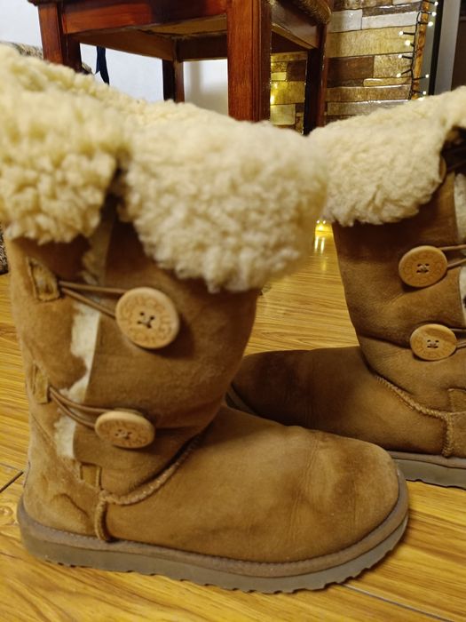 Cizme  UGG  maro
