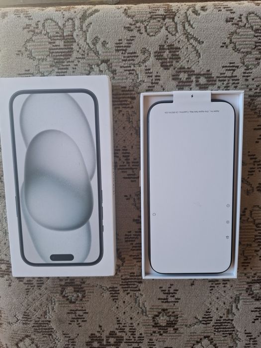 Telefon Iphone 15 nou