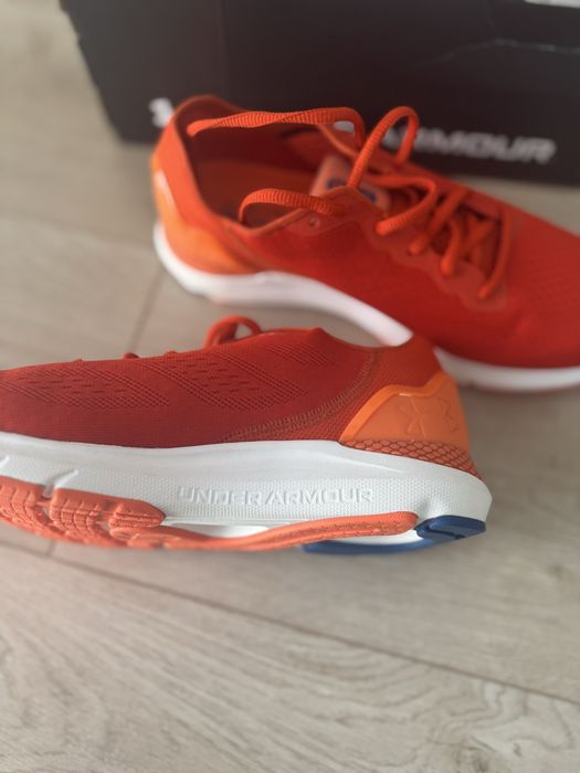 Under Armour  barbati marimea 41