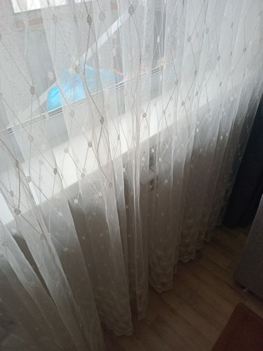 Продам тюль.Белая органза.