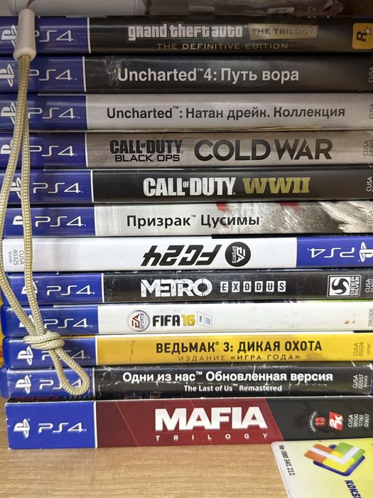 Продам ps4 slim