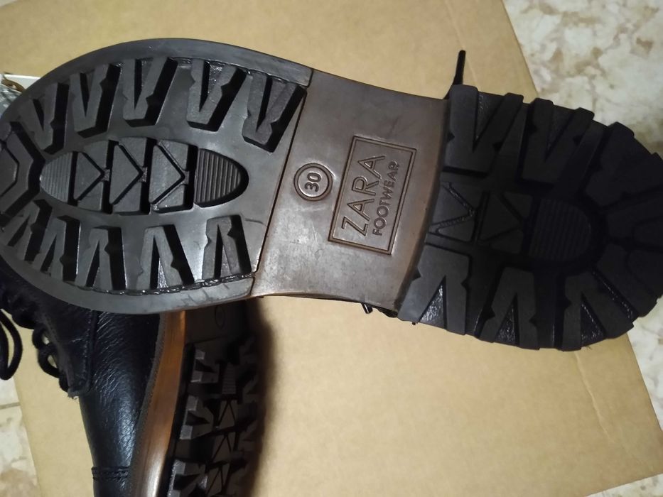 ZARA Естествена кожа -30 размер