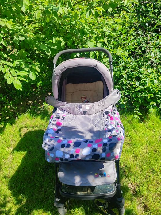 Коляска в хорошем состоянии