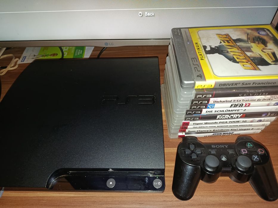 Consola PlayStation 3 PS3 Slim + accesorii + 10 jocuri