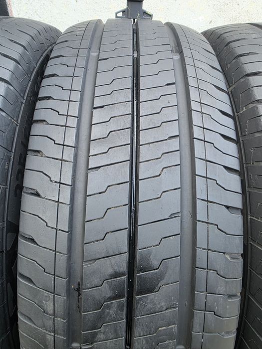 Vând  patru anvelope de vara continental 235 65 16c  dot 2121