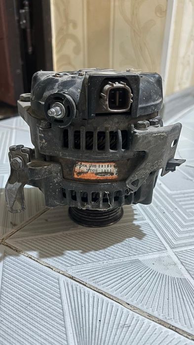 Продам генератор Камри 2,4