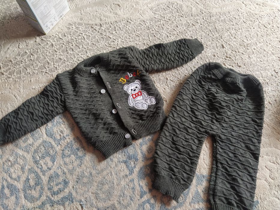 Продам вязаные комплект