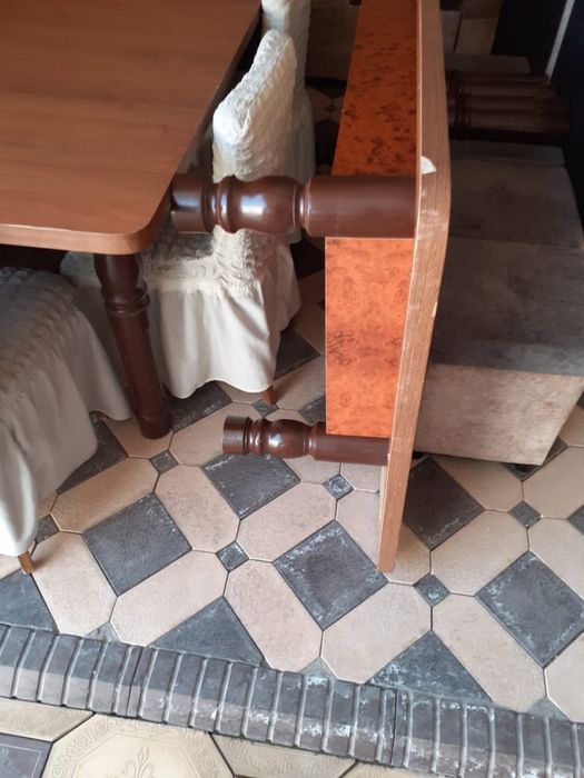 Стол со стульями 6штук