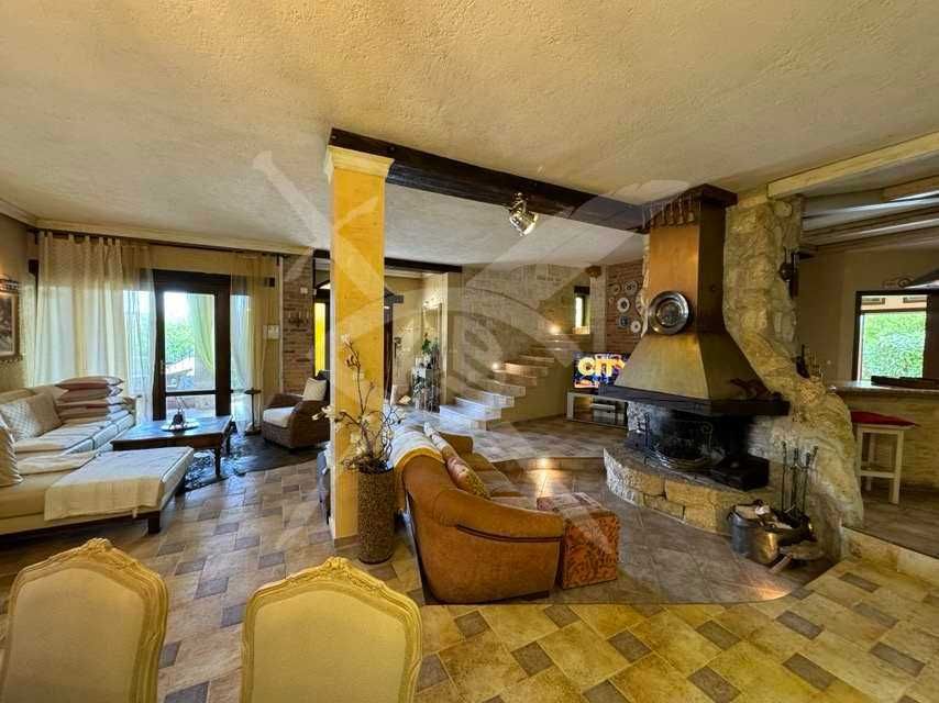 Къща - м-т Ален мак - 151833