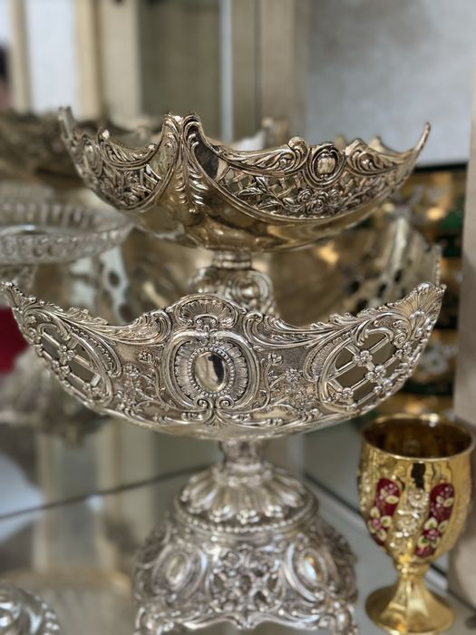 Мельхиор посуды сатылады